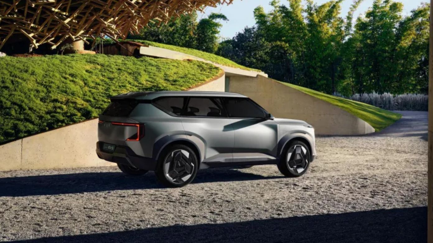 First Look of Kia's EV5 SUV Concept Revealed