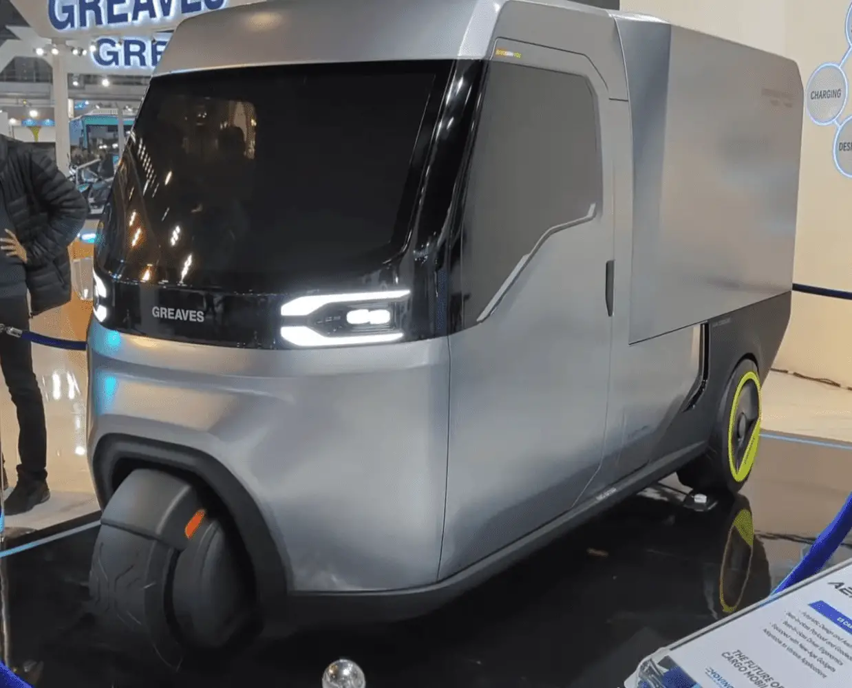 Greaves Aero Vision Electric Rickshaw